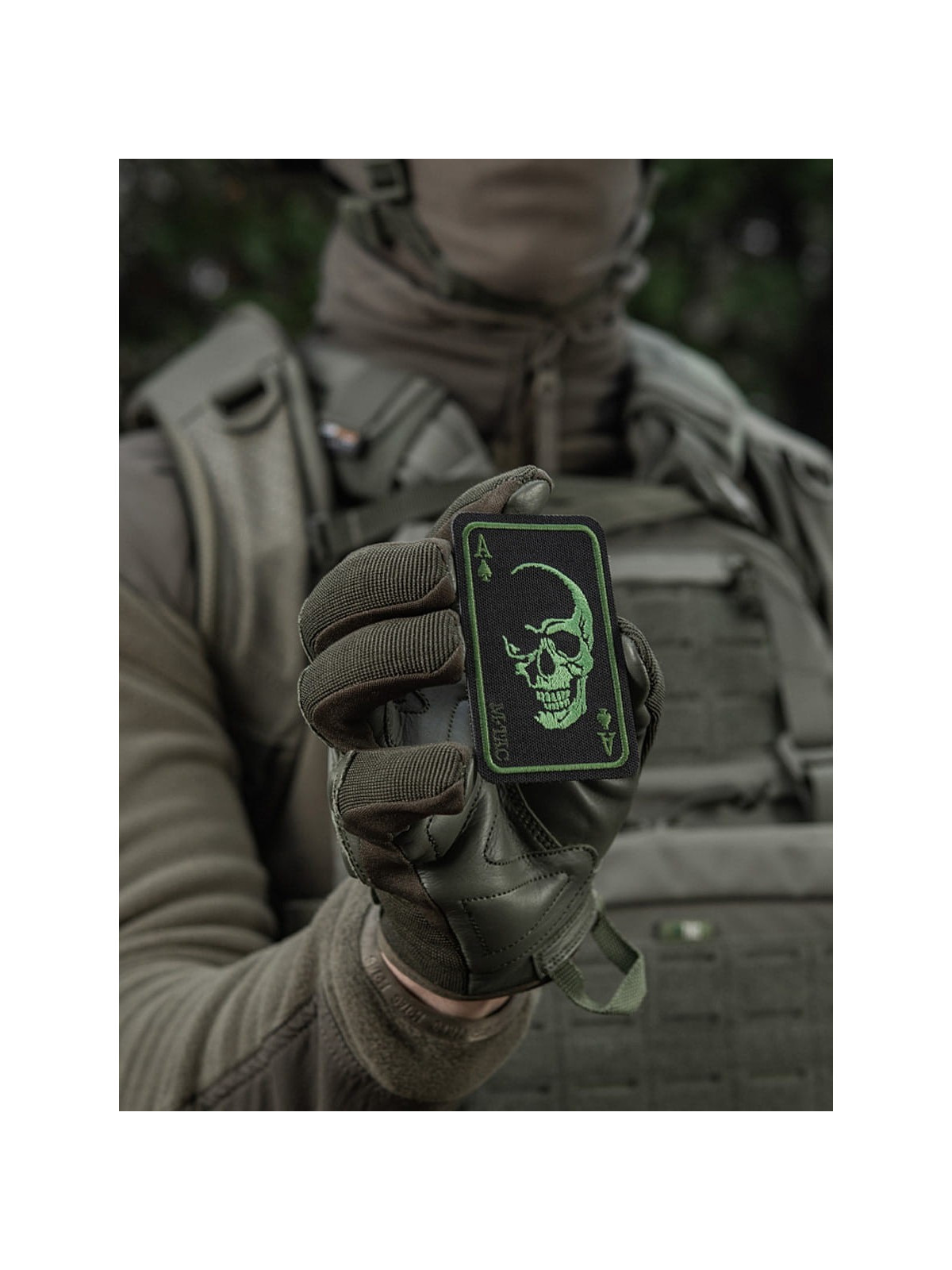 M-TAC NASZYWKA FACE OF WAR CZASZKA HAFTOWANA CZARNO-ZIELONA