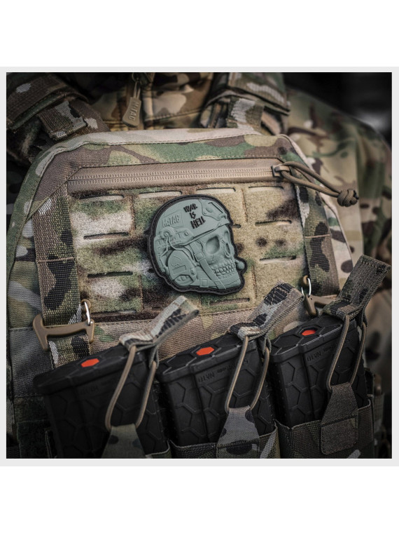 M-TAC NASZYWKA 3D WAR IS HELL PVC SZARA