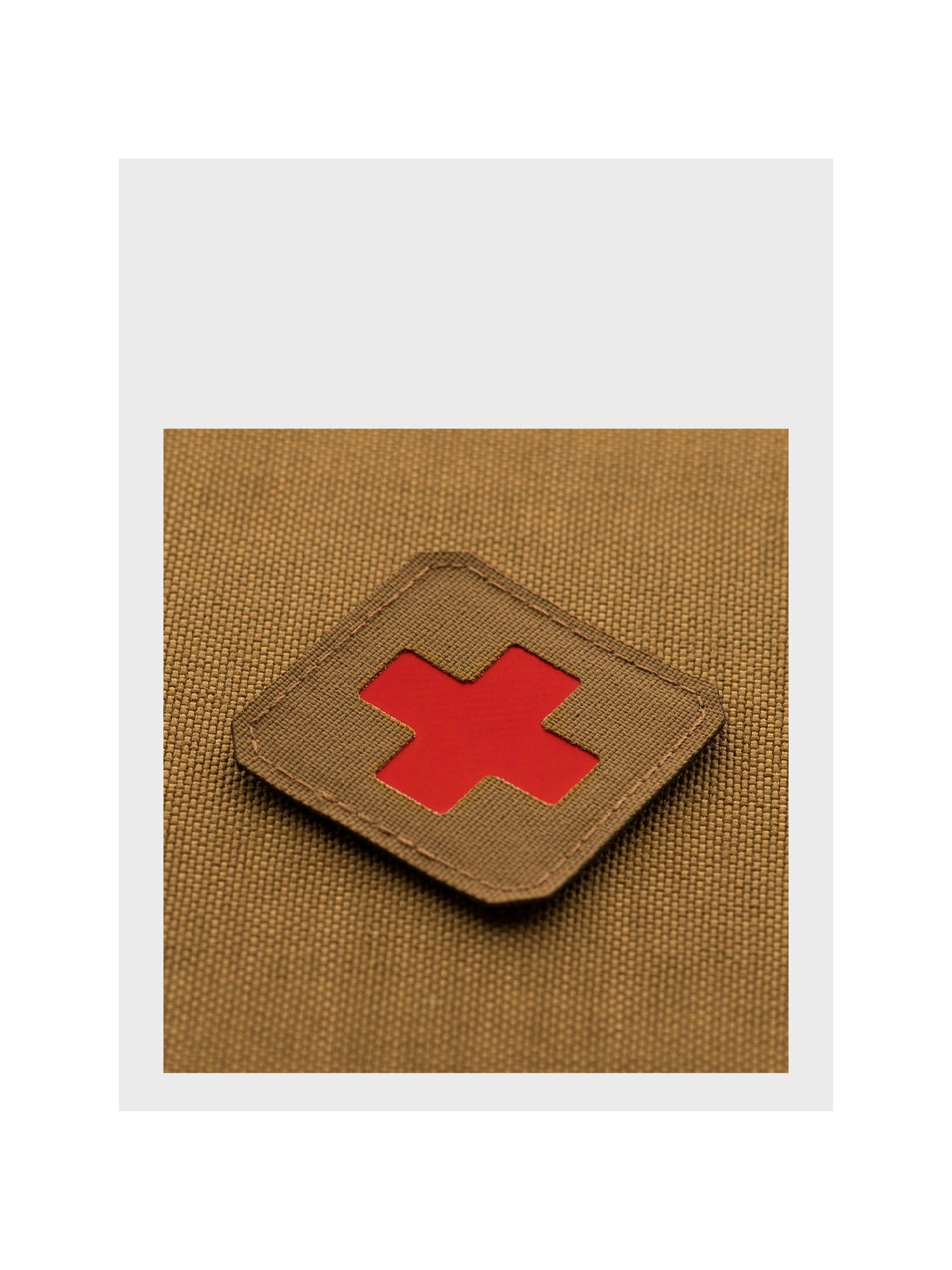 M-TAC Naszywka Medic Cross Laser Cut Coyote-czerwony