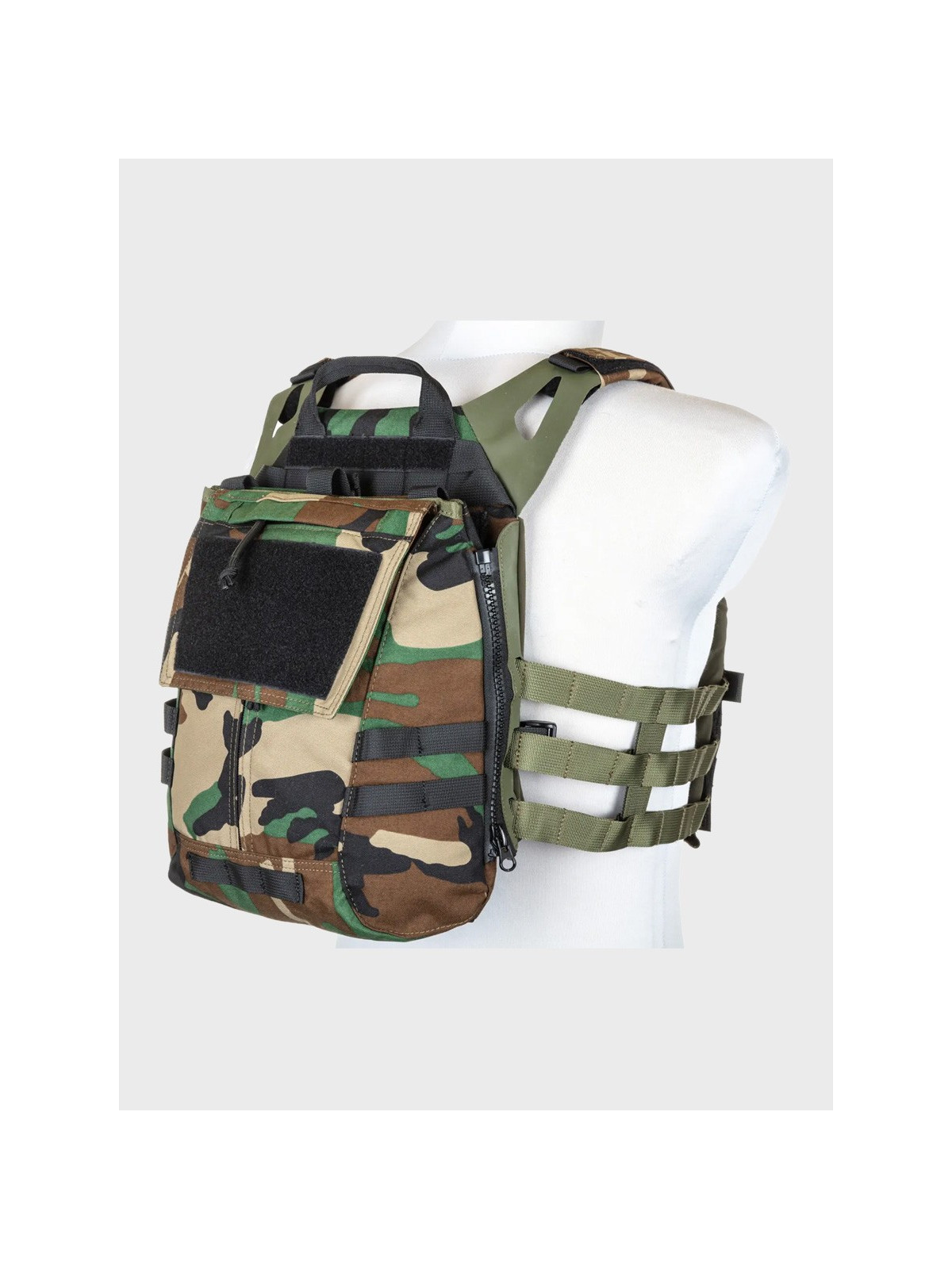 SPECNA ARMS Kamizelka taktyczna Plate Carrier z panelem szturmowym Woodland