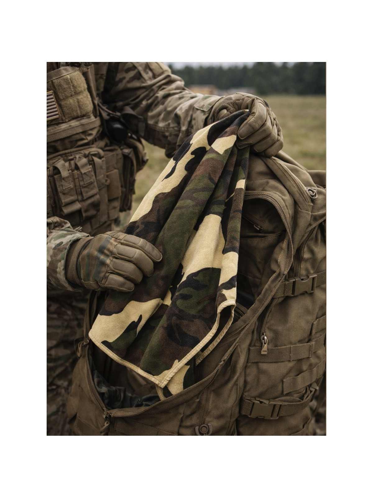 FOSCO INDUSTRIES Ręcznik szybkoschnący z mikrofibry 120x60 cm moro
