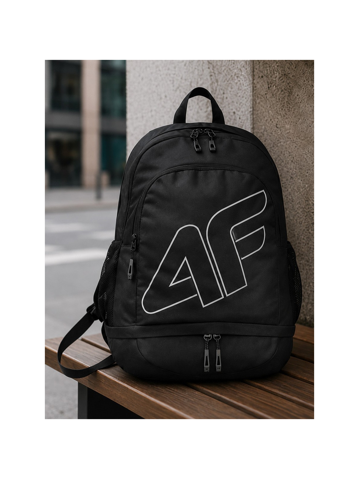 4F Plecak miejski sportowy z kieszenią na buty ABACU613 22L Czarny