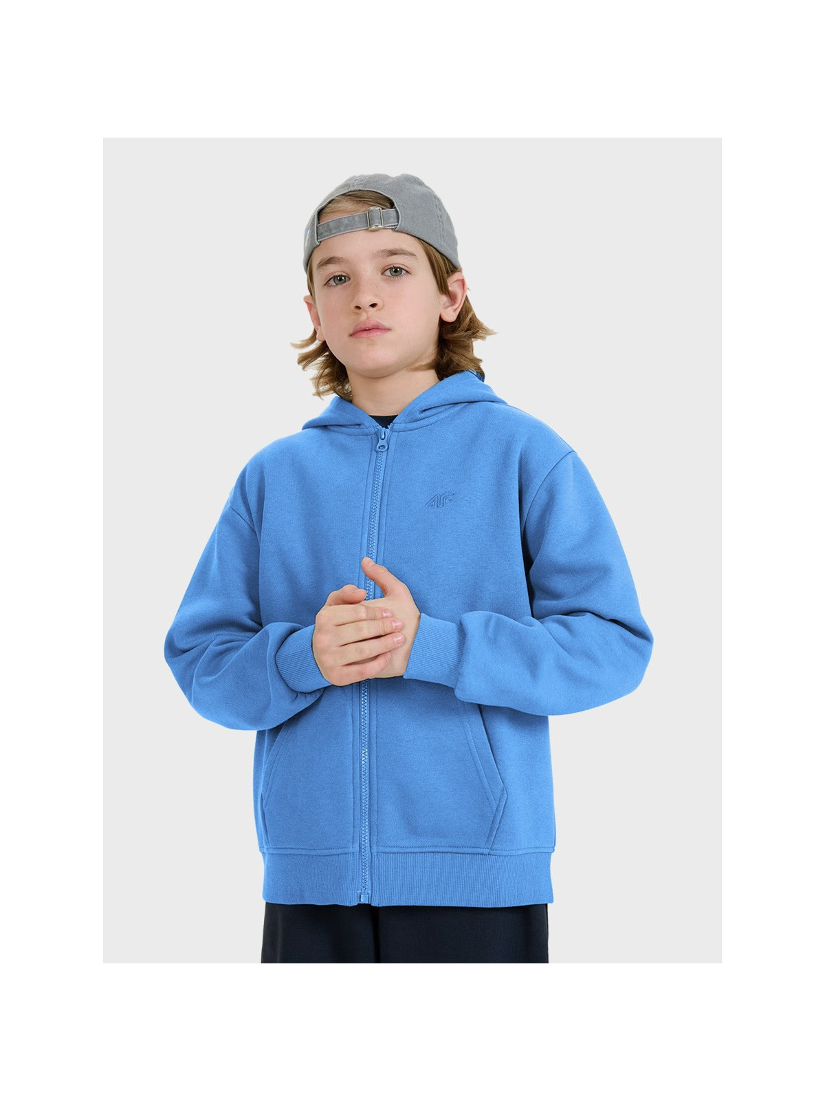 4F Bluza chłopięca dresowa TSWSM2324 z kapturem rozpinana denim 164