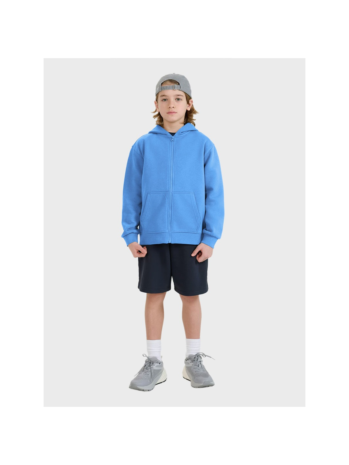 4F Bluza chłopięca dresowa TSWSM2324 z kapturem rozpinana denim 164