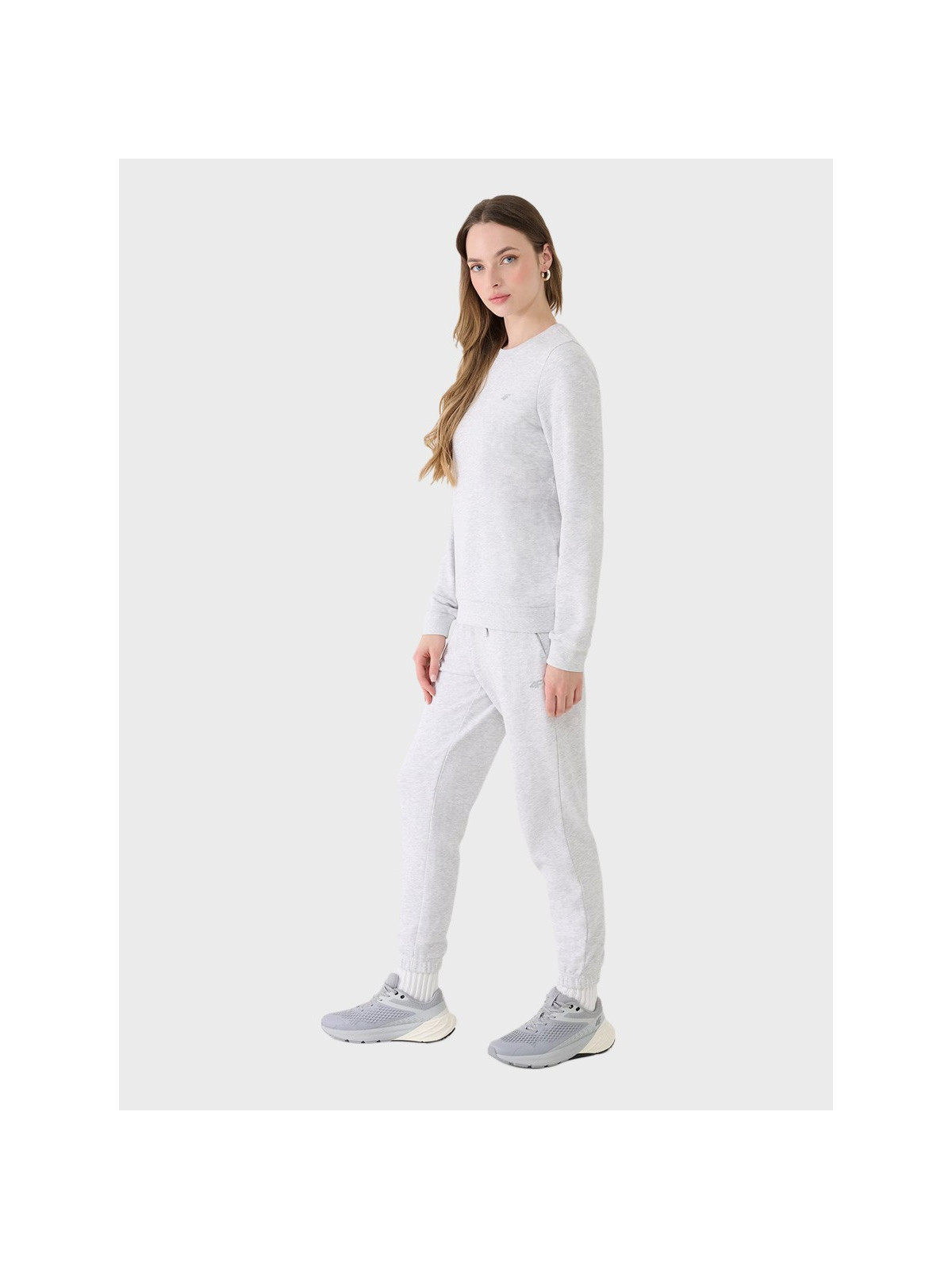 4F SPODNIE DAMSKIE DRESOWE SPORTOWE JOGGERY TTROF1138 JASNOSZARY MELANŻ XXL