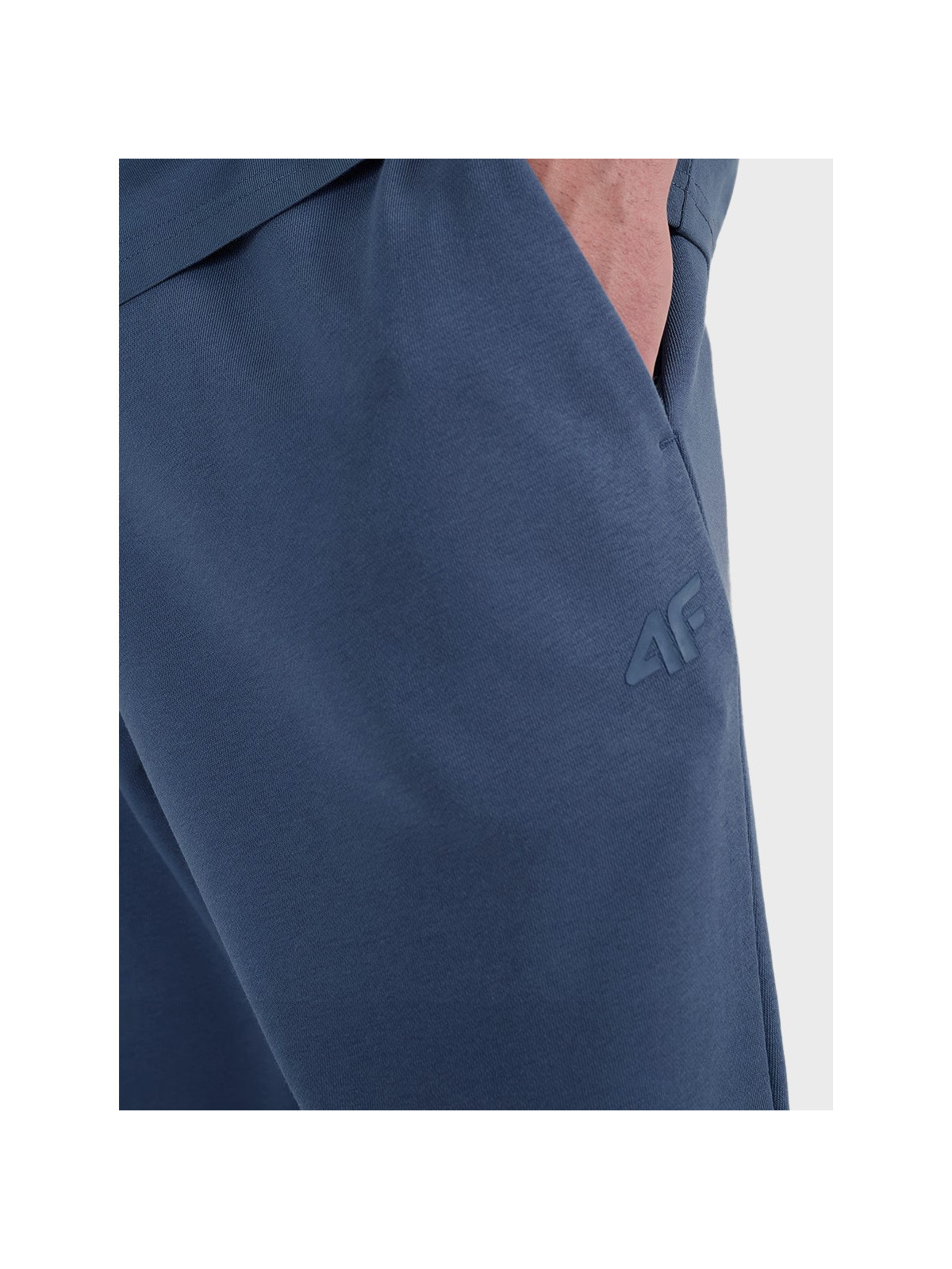4F SPODNIE DRESOWE MĘSKIE JOGGERY TTROM1139 Denim M