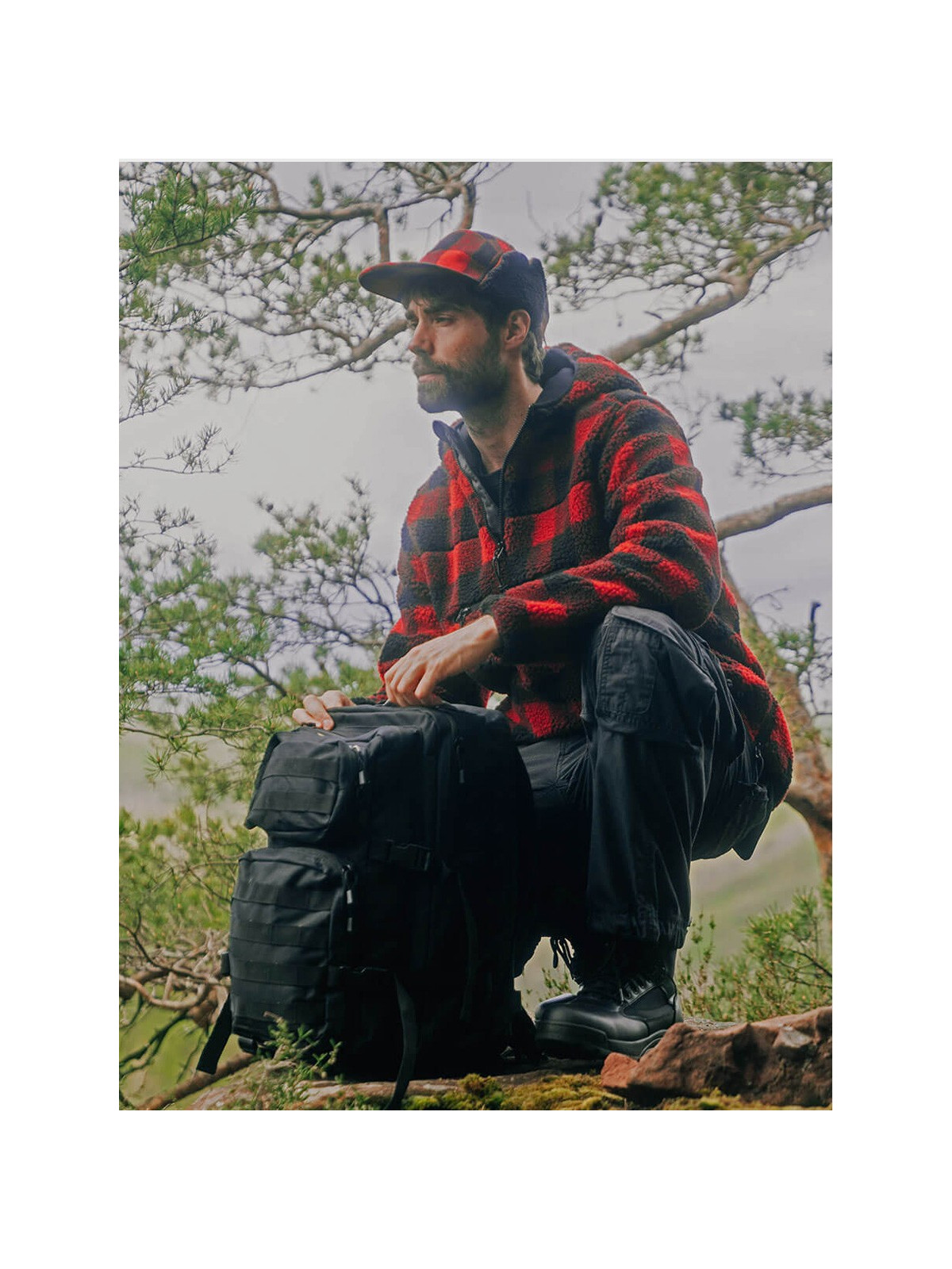 BRANDIT Czapka Zimowa Męska z Daszkiem Uszatka Lumberjack Czarna