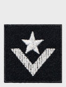 SPIN EMBLEMAT NA BERET MŁODSZY CHORĄŻY CZARNY
