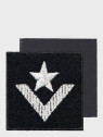 SPIN EMBLEMAT NA BERET MŁODSZY CHORĄŻY CZARNY