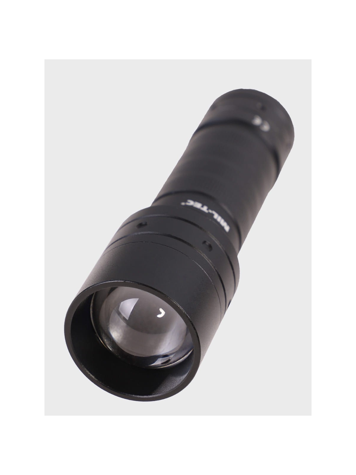 MIL-TEC Latarka Mission 520lm IPX-4 ze smyczą i etui Czarna