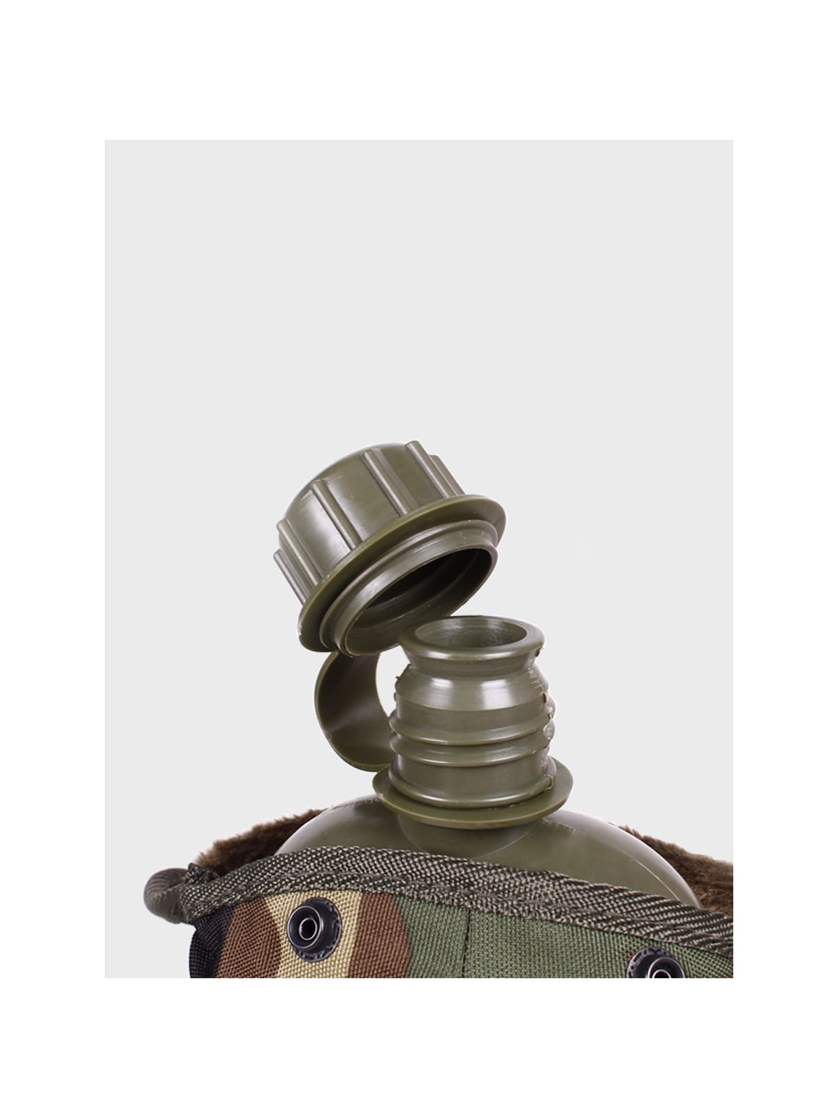 MIL-TEC MANIERKA WOJSKOWA Z KUBKIEM LC2 US 1L WOODLAND
