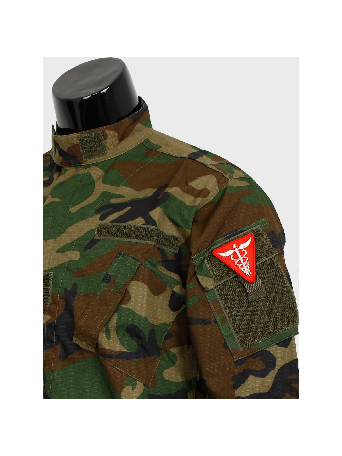 MIL-TEC NASZYWKA 3D MEDIC PVC CZERWONY