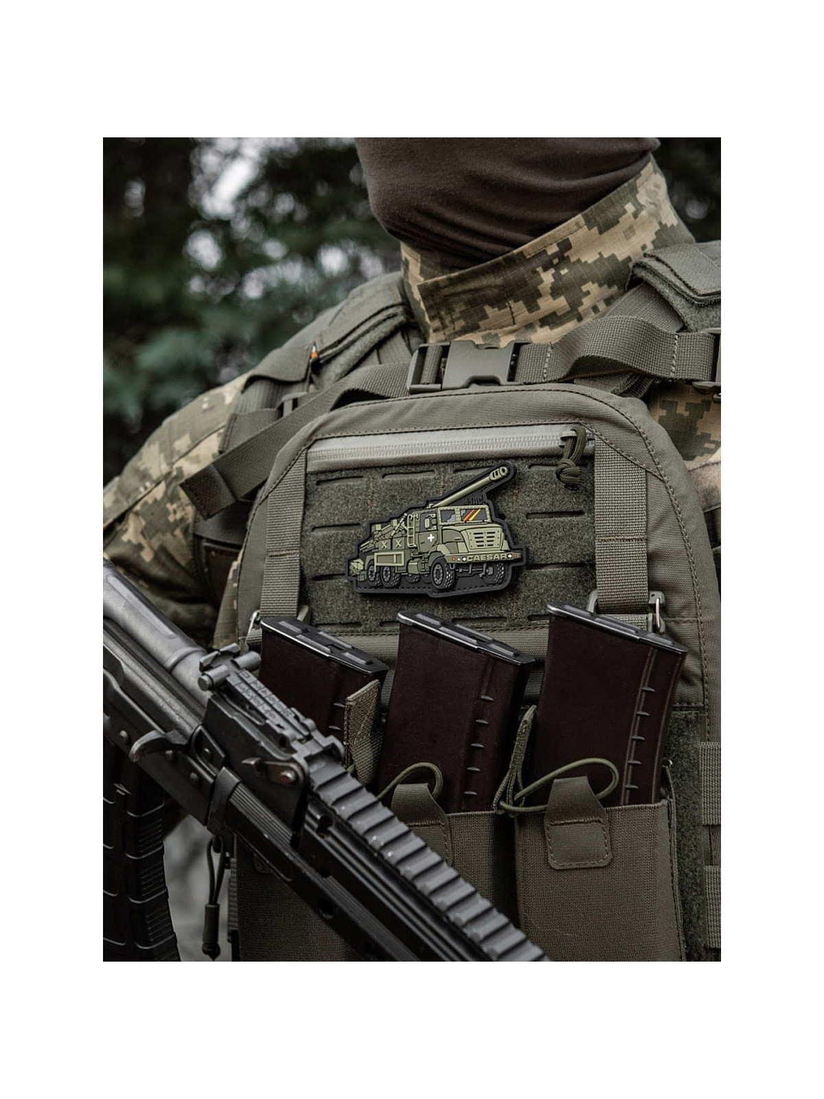 M-TAC Naszywka 3D Caesar Samobieżna haubicoarmata kal. 155 mm 6,4 x 10 cm PVC Oliwkowa