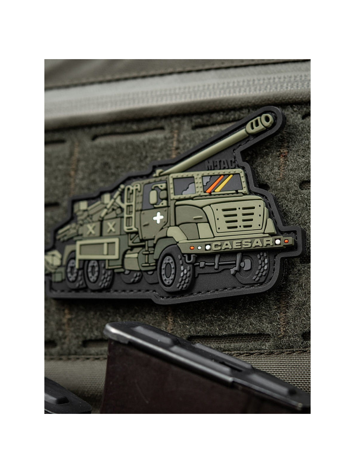 M-TAC Naszywka 3D Caesar Samobieżna haubicoarmata kal. 155 mm 6,4 x 10 cm PVC Oliwkowa