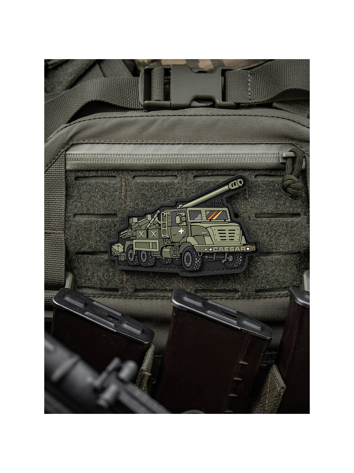 M-TAC Naszywka 3D Caesar Samobieżna haubicoarmata kal. 155 mm 6,4 x 10 cm PVC Oliwkowa
