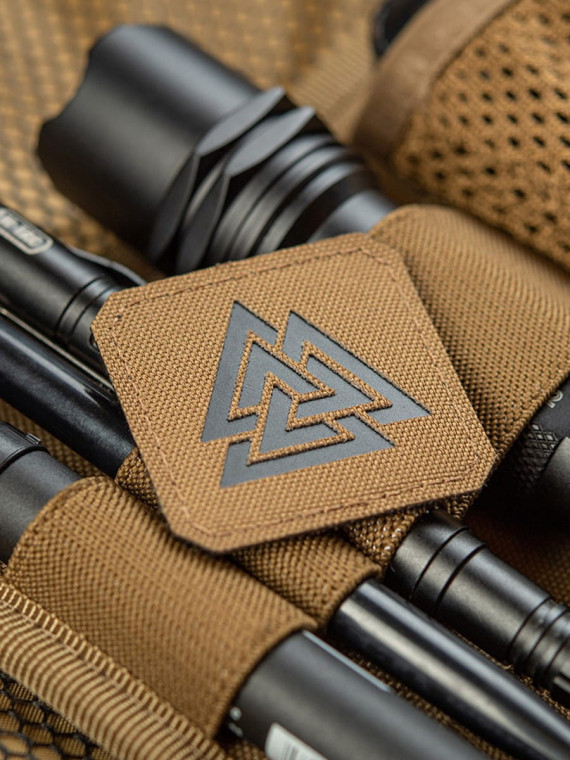 M-TAC NASZYWKA Valknut Laser Cut 4,5 x 4,5 cm Coyote-czarna