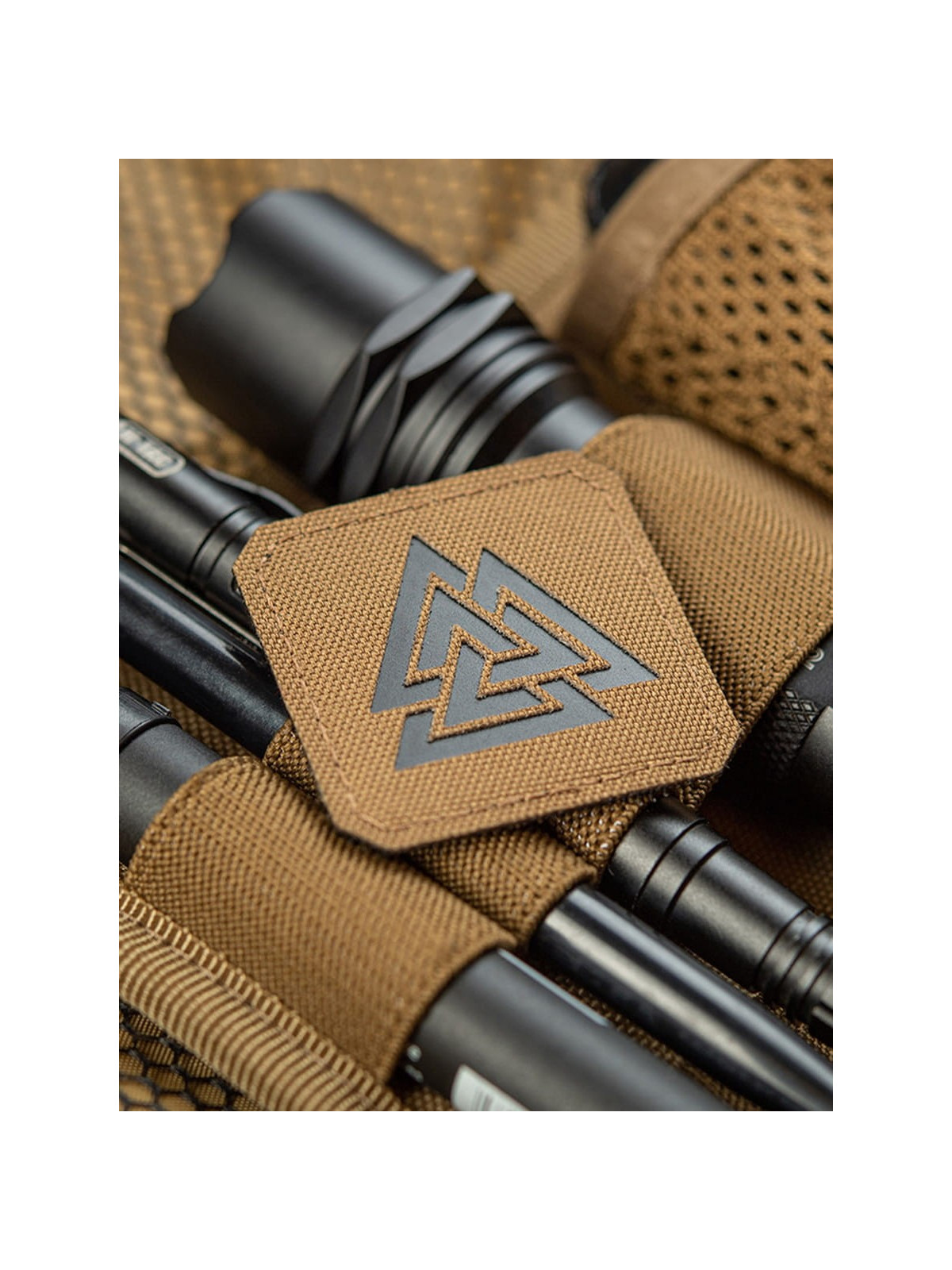 M-TAC NASZYWKA Valknut Laser Cut 4,5 x 4,5 cm Coyote-czarna