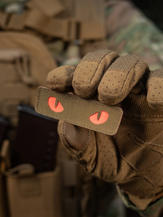 M-TAC Naszywka Kocie Oczy CAT EYES LASER Cut Coyote-czerwona Fluorescencyjna