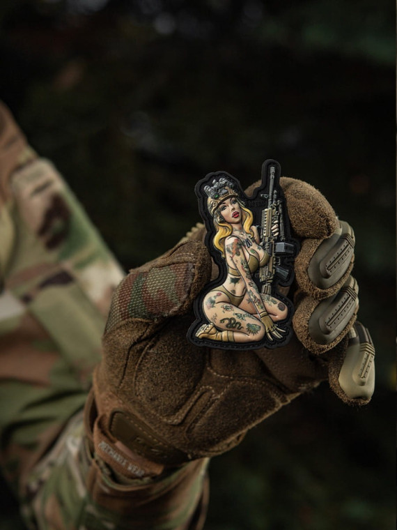 M-TAC Naszywka Tactital Girl Nr5 Hooligan PVC 8,7 x 5 cm