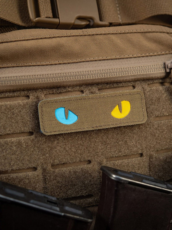 M-TAC Naszywka Kocie Oczy CAT EYES LASER Cut Coyote-niebiesko-żółta Fluorescencyjna