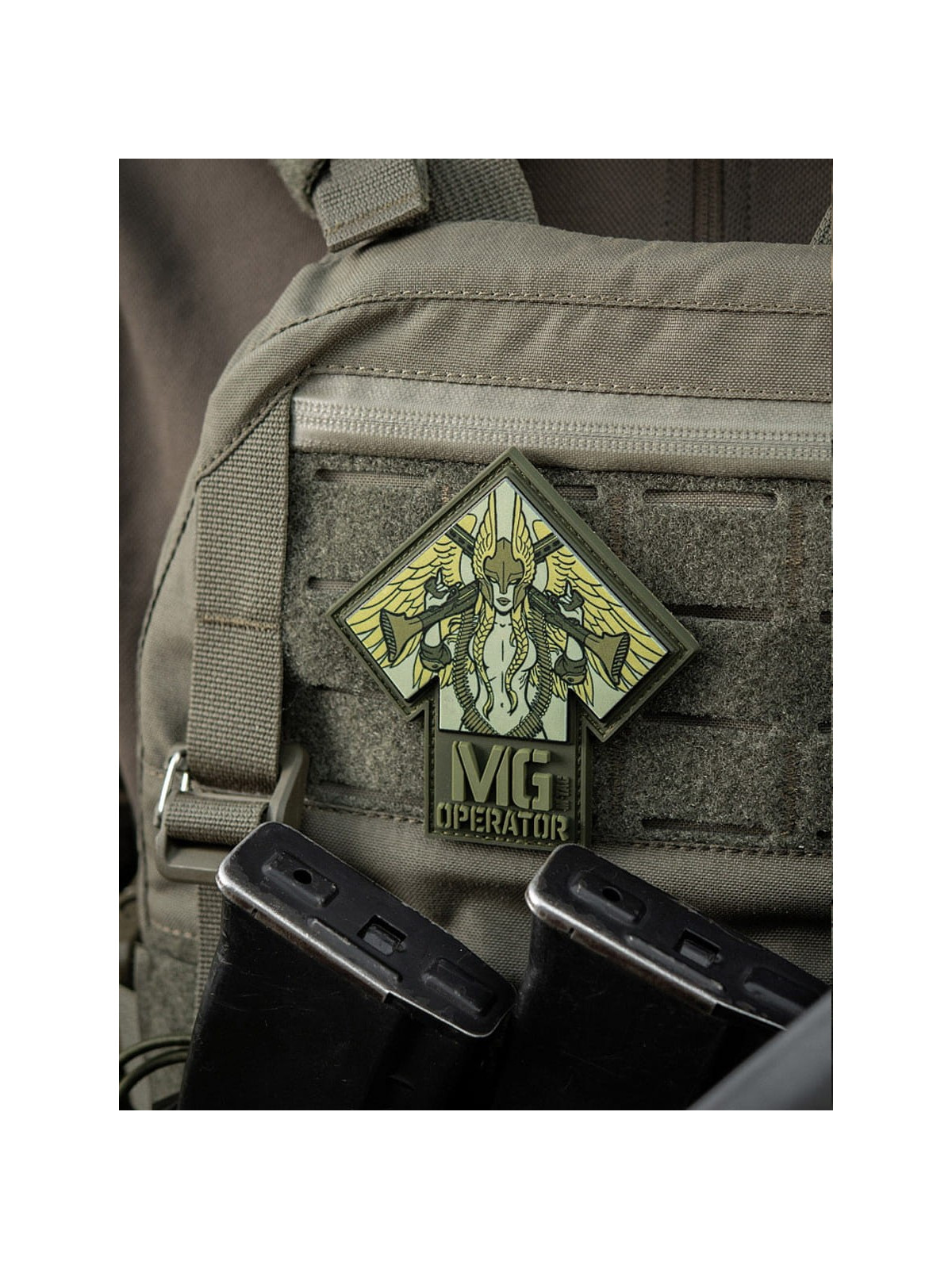 M-TAC Naszywka 3D MG Operator PVC Nadruk 9,2 x 8,6 cm oliwkowa