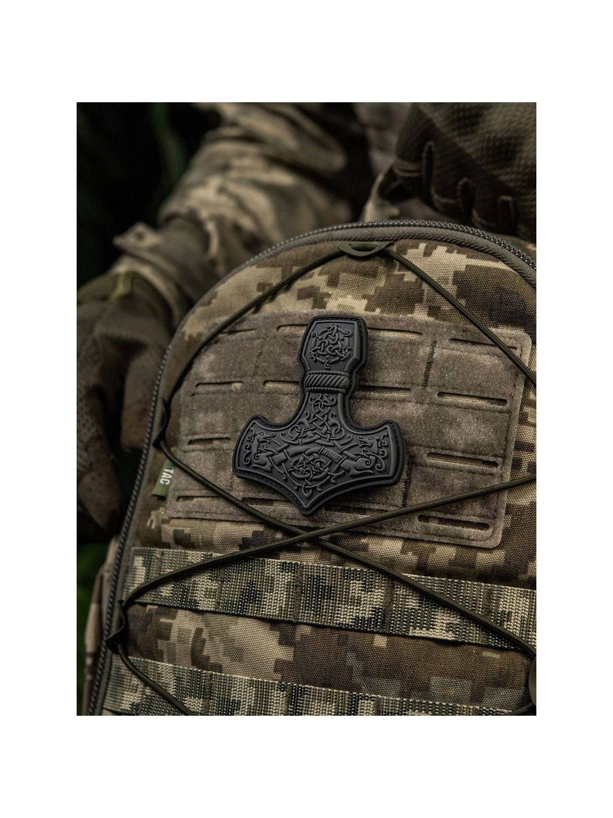 M-TAC NASZYWKA 3D MJÖLNIR MŁOT THORA DUŻA PVC SZARA