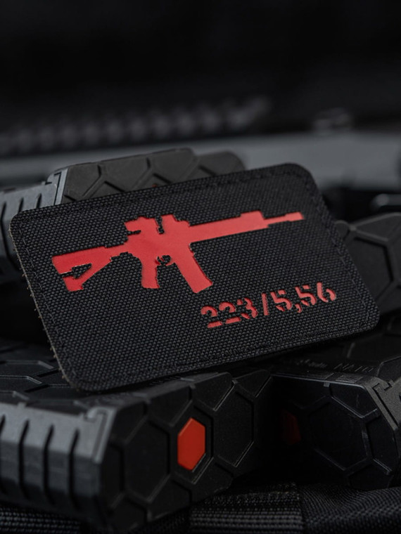 M-TAC naszywka emblemat ar-15 223/5,56 laser cut  czarno-czerwona