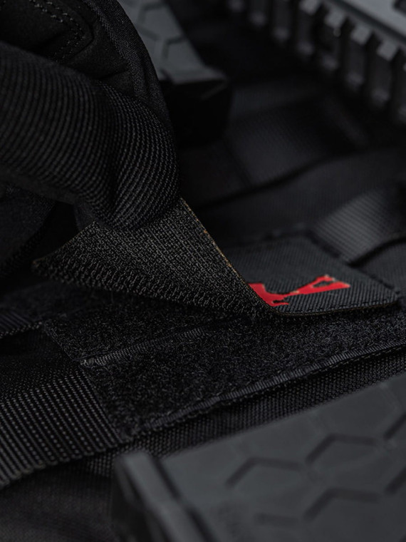M-TAC naszywka emblemat ar-15 223/5,56 laser cut  czarno-czerwona