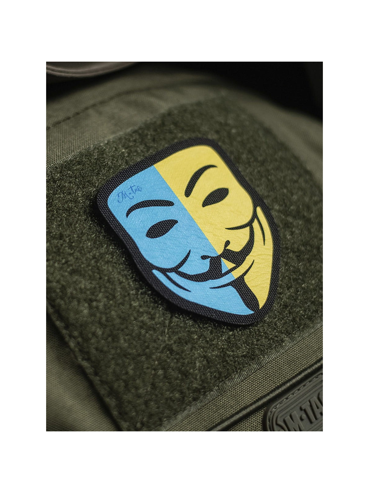 M-TAC Naszywka Anonymous Zółto-Niebieska