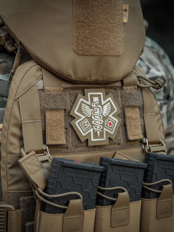 M-TAC NASZYWKA PARAMEDIC HAFTOWANA COYOTE