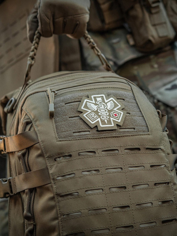 M-TAC NASZYWKA PARAMEDIC HAFTOWANA COYOTE