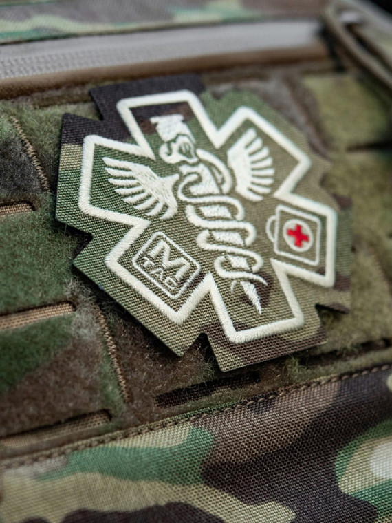 M-TAC NASZYWKA PARAMEDIC HAFTOWANA MULTICAM
