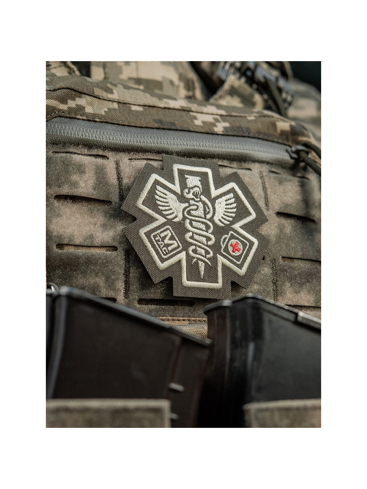 M-TAC NASZYWKA PARAMEDIC HAFTOWANA OLIWKOWA