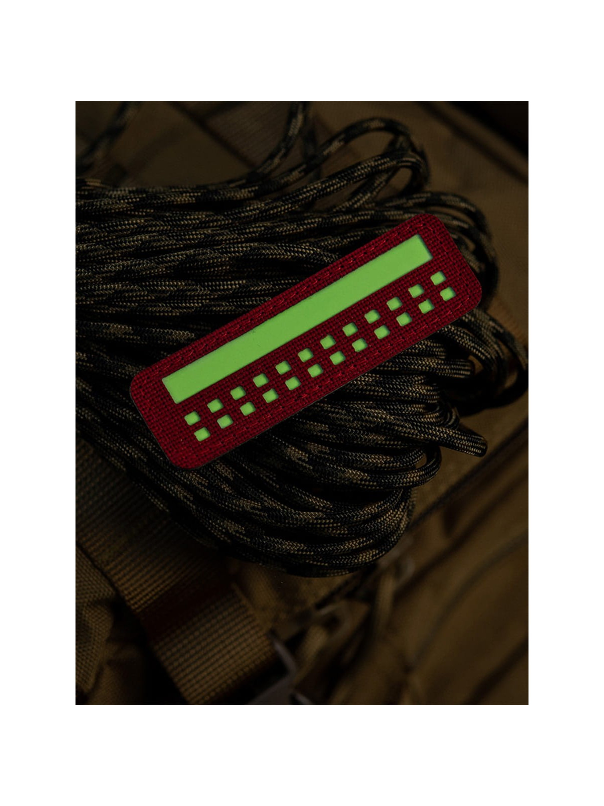 M-TAC Naszywka Flaga Polska Mini Kwadraty Laser Cut 25x80mm Czerwona Fluorescencyjna