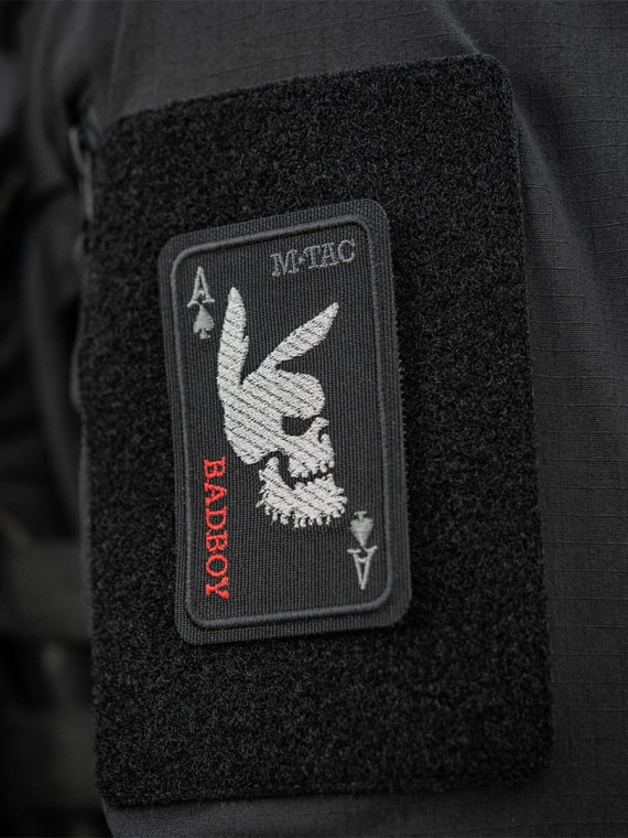 M-TAC NASZYWKA BAD BOY HAFTOWANA CZARNA