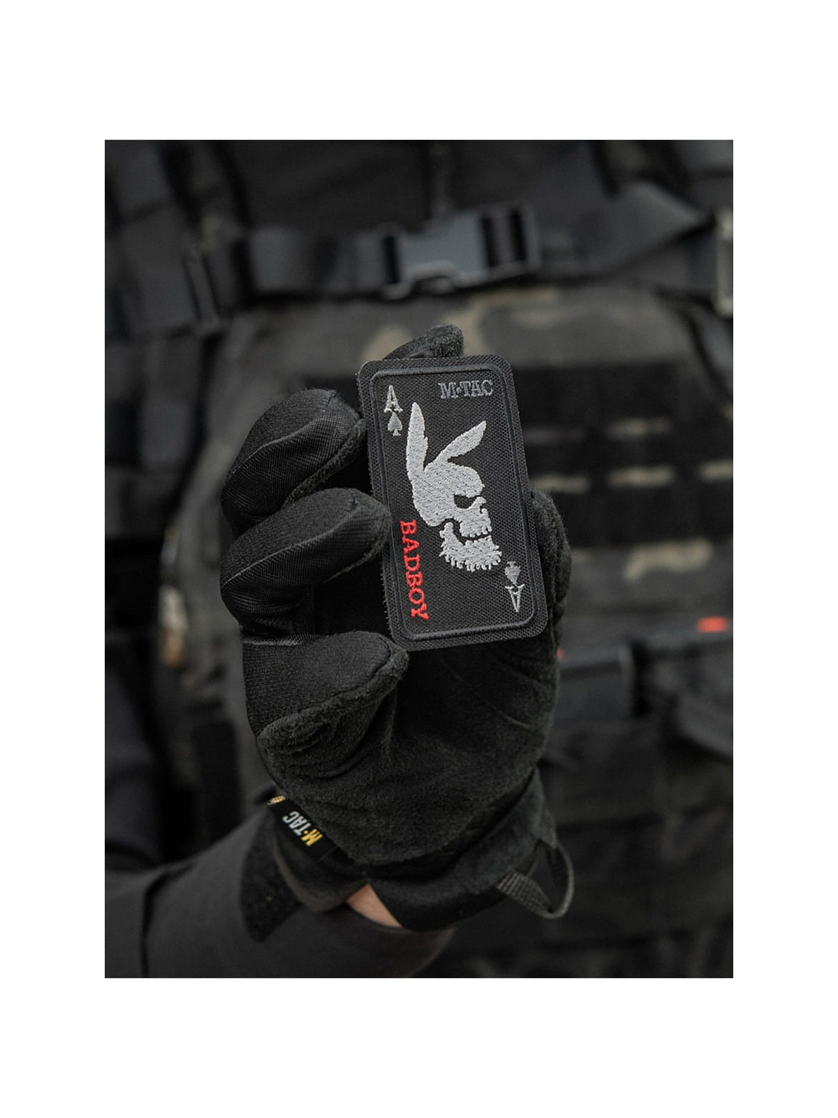 M-TAC NASZYWKA BAD BOY HAFTOWANA CZARNA