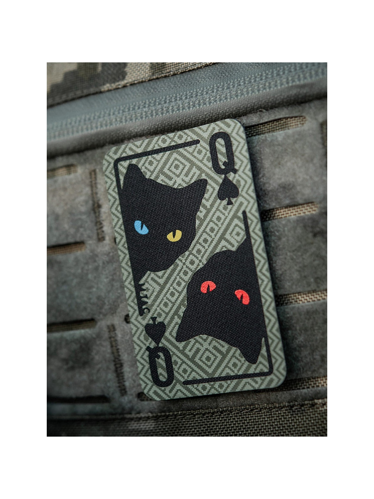 M-TAC NASZYWKA KARTA QUEEN OF SPADES OLIWKOWY