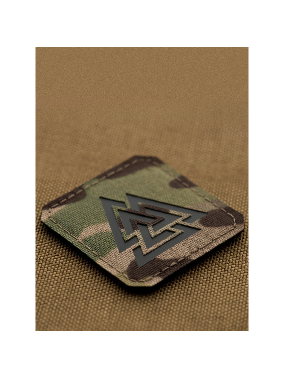 M-TAC NASZYWKA Valknut Laser Cut 4,5 x 4,5 cm Czarny-multicam