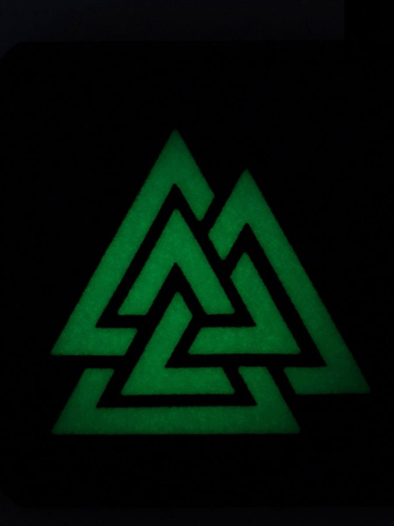 M-TAC NASZYWKA Valknut Laser Cut 4,5 x 4,5 cm Czarno- biała fluorescencyjna