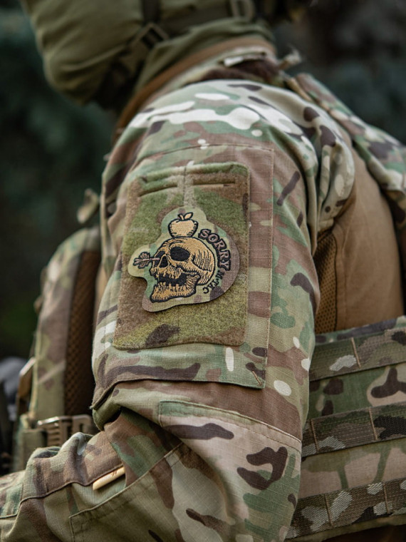 M-TAC NASZYWKA SORRY CZASZKA Z JABŁKIEM HAFTOWANA MULTICAM-COYOTE