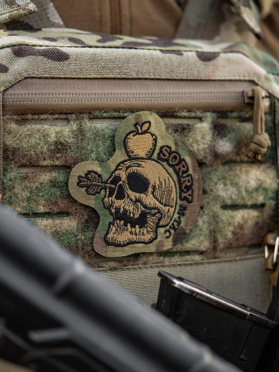 M-TAC NASZYWKA SORRY CZASZKA Z JABŁKIEM HAFTOWANA MULTICAM-COYOTE