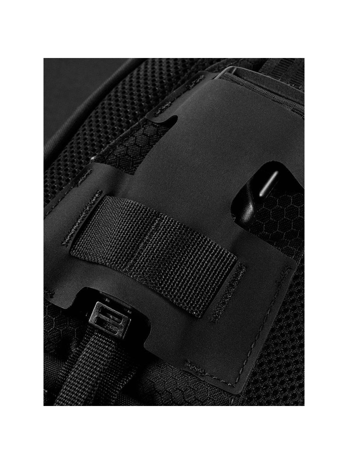 M-TAC TORBA MĘSKA NA RAMIĘ SLING PISTOL BAG 1L CZARNA