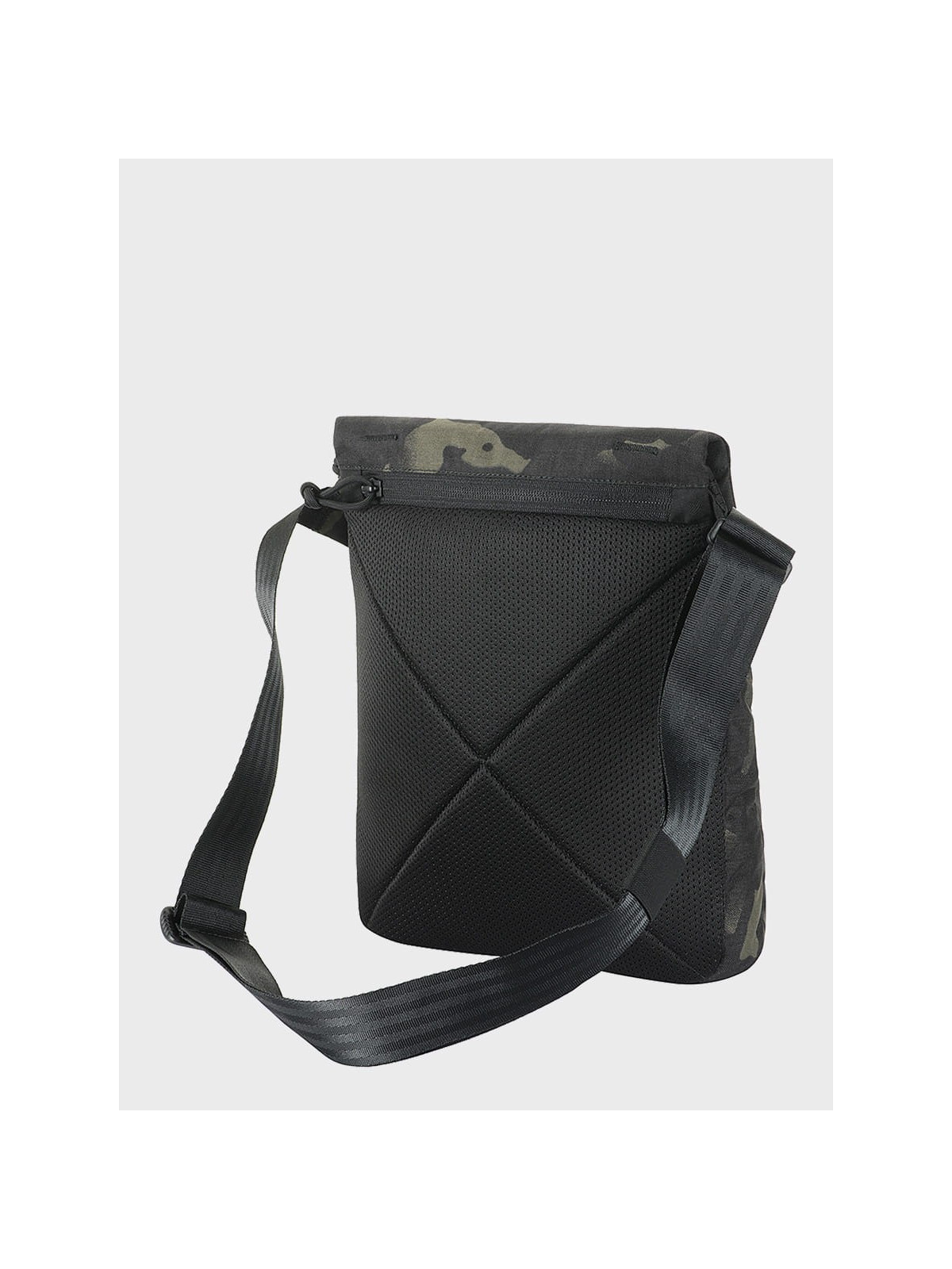 M-TAC TORBA NA RAMIĘ KONVERT ELITE MULTICAM BLACK/czarny