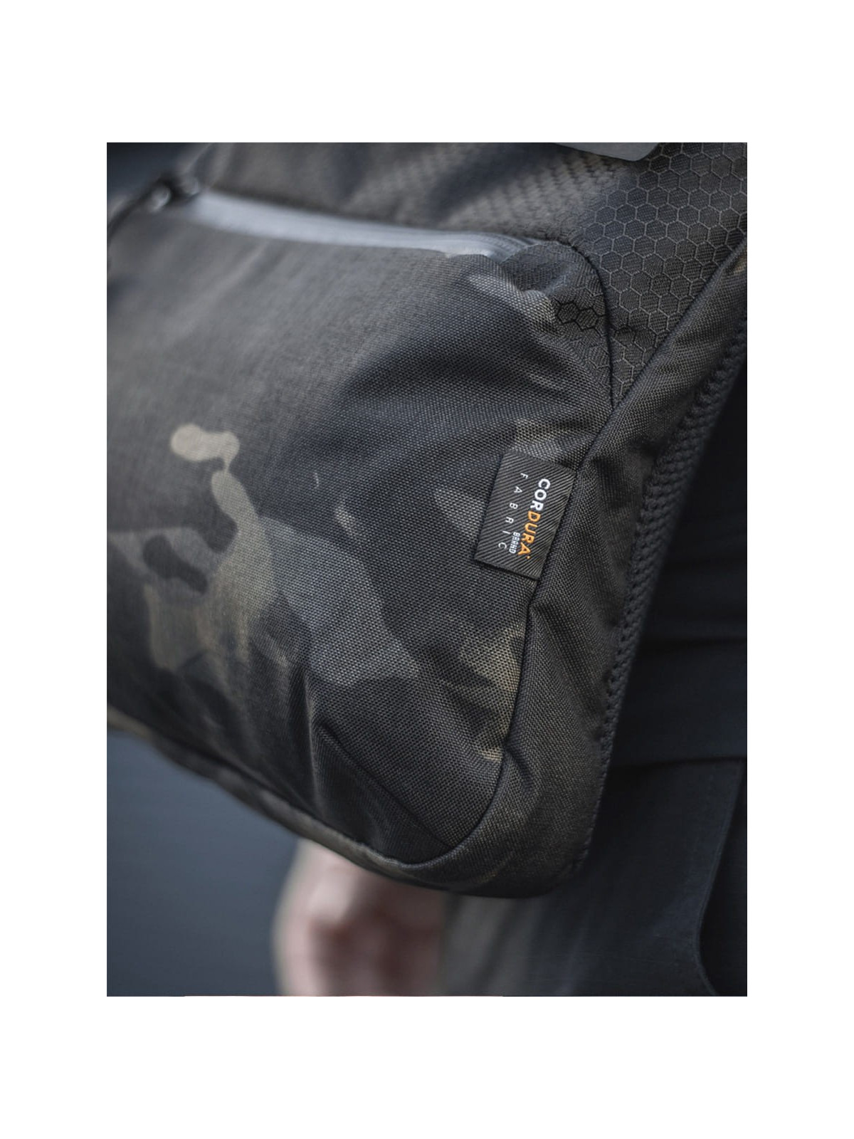 M-TAC TORBA NA RAMIĘ KONVERT ELITE MULTICAM BLACK/czarny