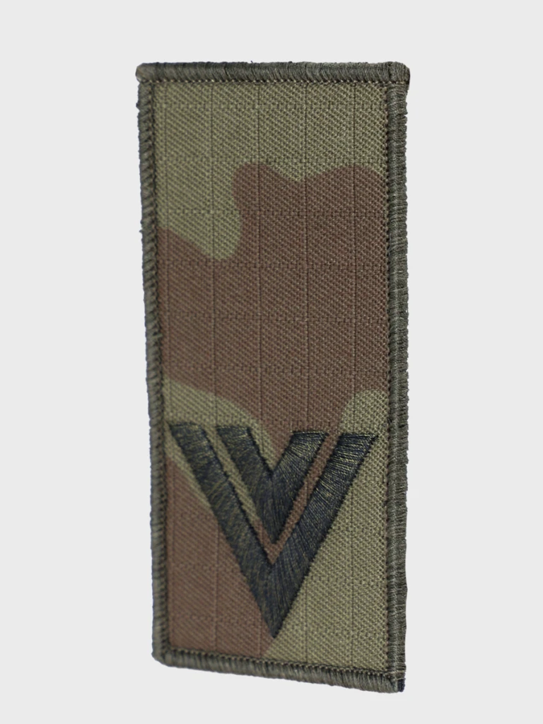 SPIN_Emblemat_WTU134_ST_SIERŻANT_42X86_galeria_SKLEP_03.jpg