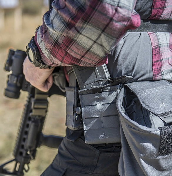 HELIKON_COMPETITION_RAPID_CARBINE_POUCH_coyote_galeria_03.jpg