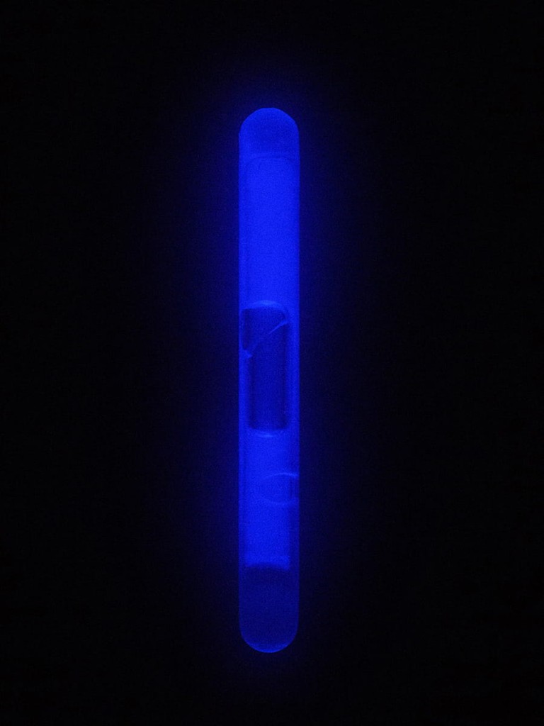 M-Tac_Oświetlenie_Chemiczne_4,5x40_10szt_Blue_sklep_galeria_04.jpg