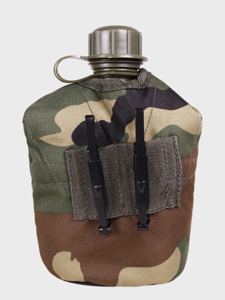 mil-tec_bidon_menazka_woodland_GALERIA_02.jpg