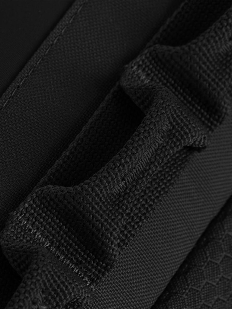 M-Tac_Torba_Kieszeń_pionowa_Laser_Cut_Hex_Black_galeria_SKLEP_09.jpg
