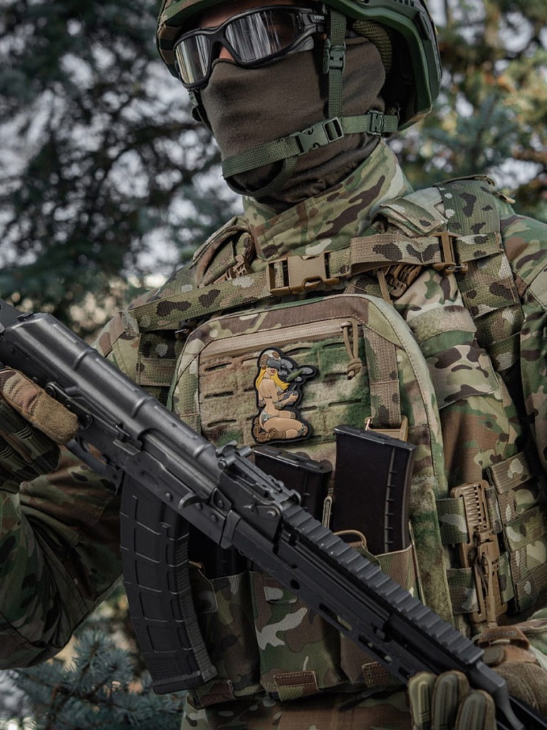 M-Tac_Naszywka_Tactical_Girl_Nr6_PVC_YellowMC_V2_galeria_SKLEP_02.jpg